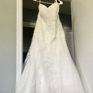 Wedding dress Alfred Angelo 2438